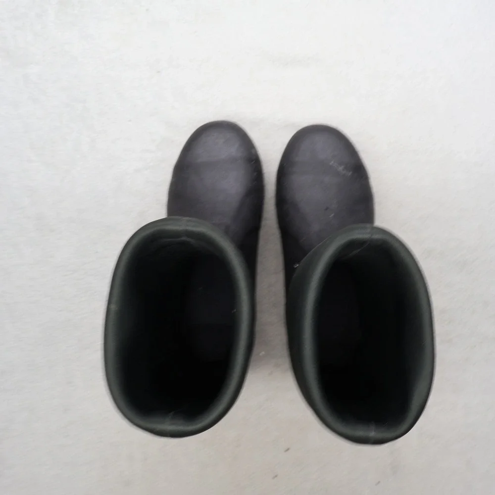 Muck Mens 9M Rain Boots Black Chore Steel Toe Waterproof Utility Safety Rubber